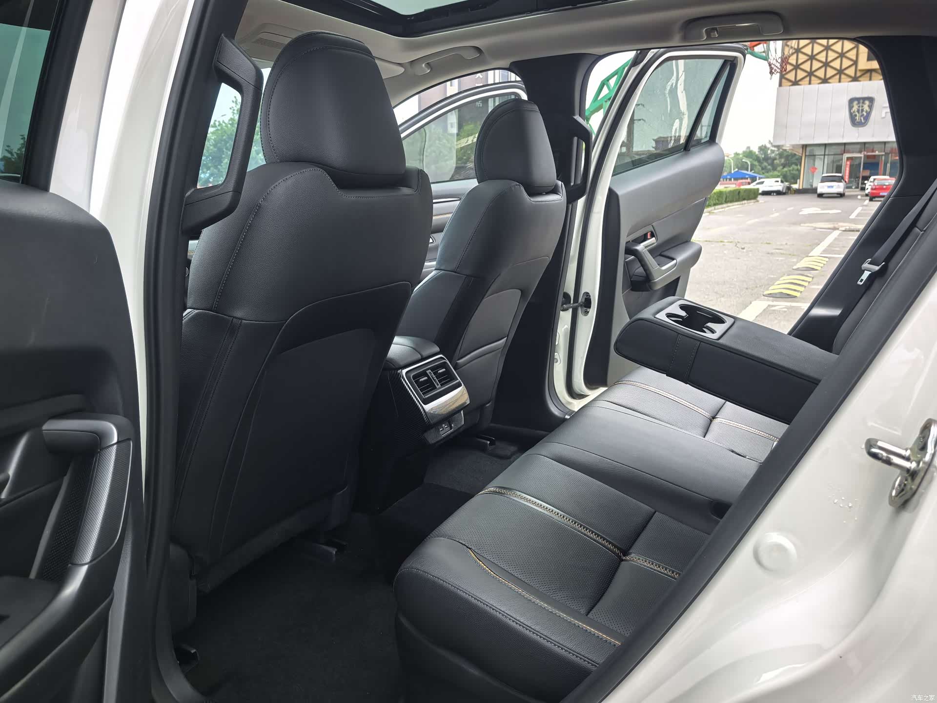 Mazda CX-50, 2023 15