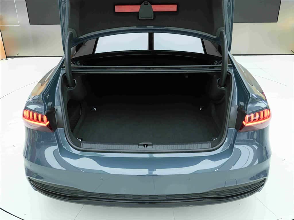 Audi A7L, 2022 21