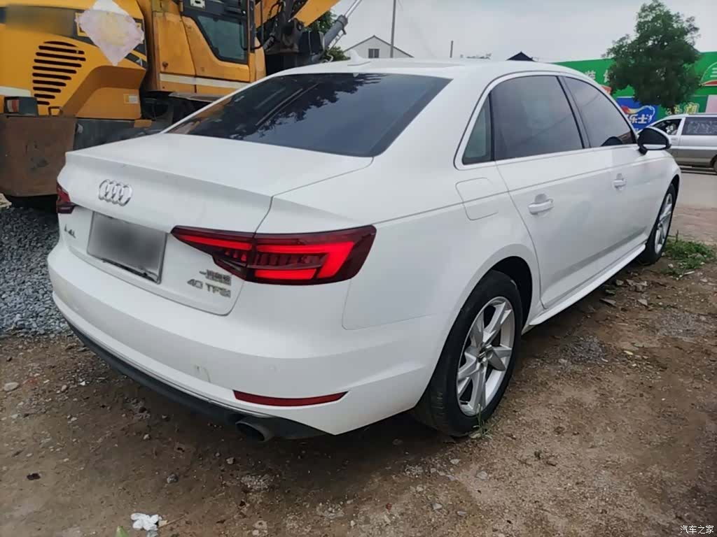 Audi A4L, 2018 7