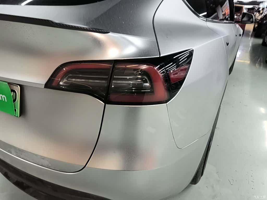 Tesla Model Y, 2023 8