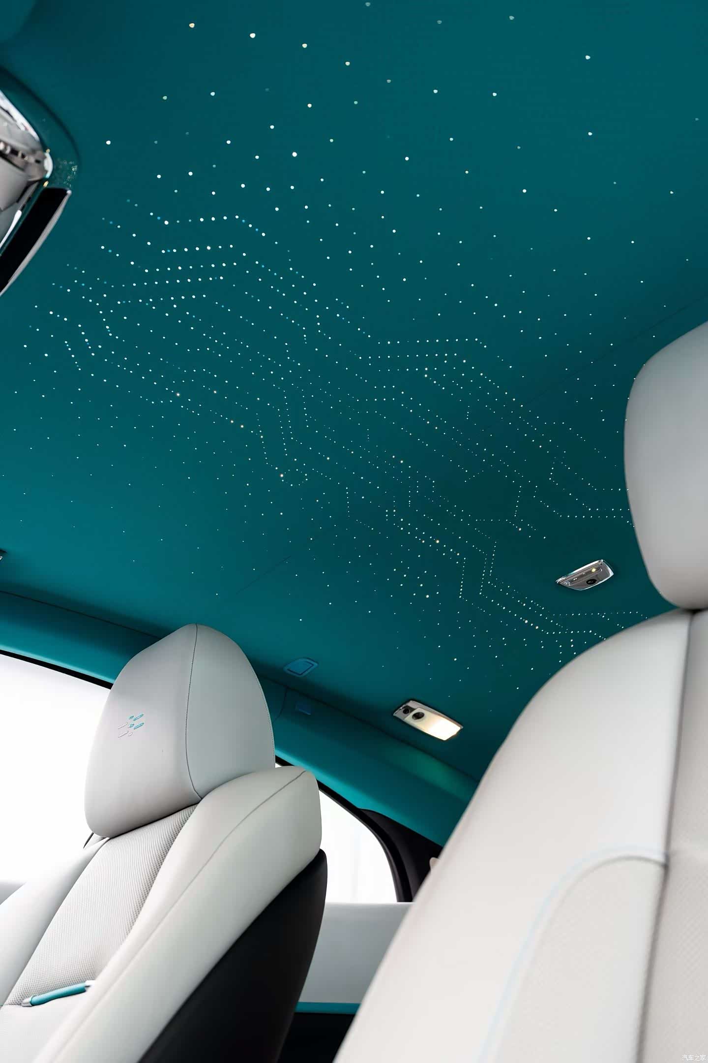 Rolls-Royce Wraith, 2021 19