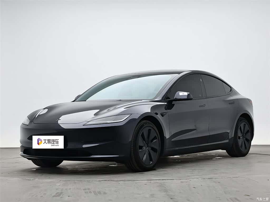 Tesla Model 3, 2024 1