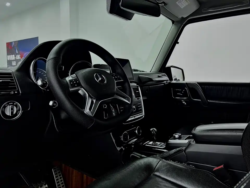 Mercedes-Benz G-class