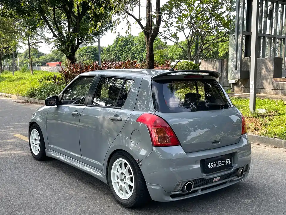 Suzuki Swift Suzuki Swift