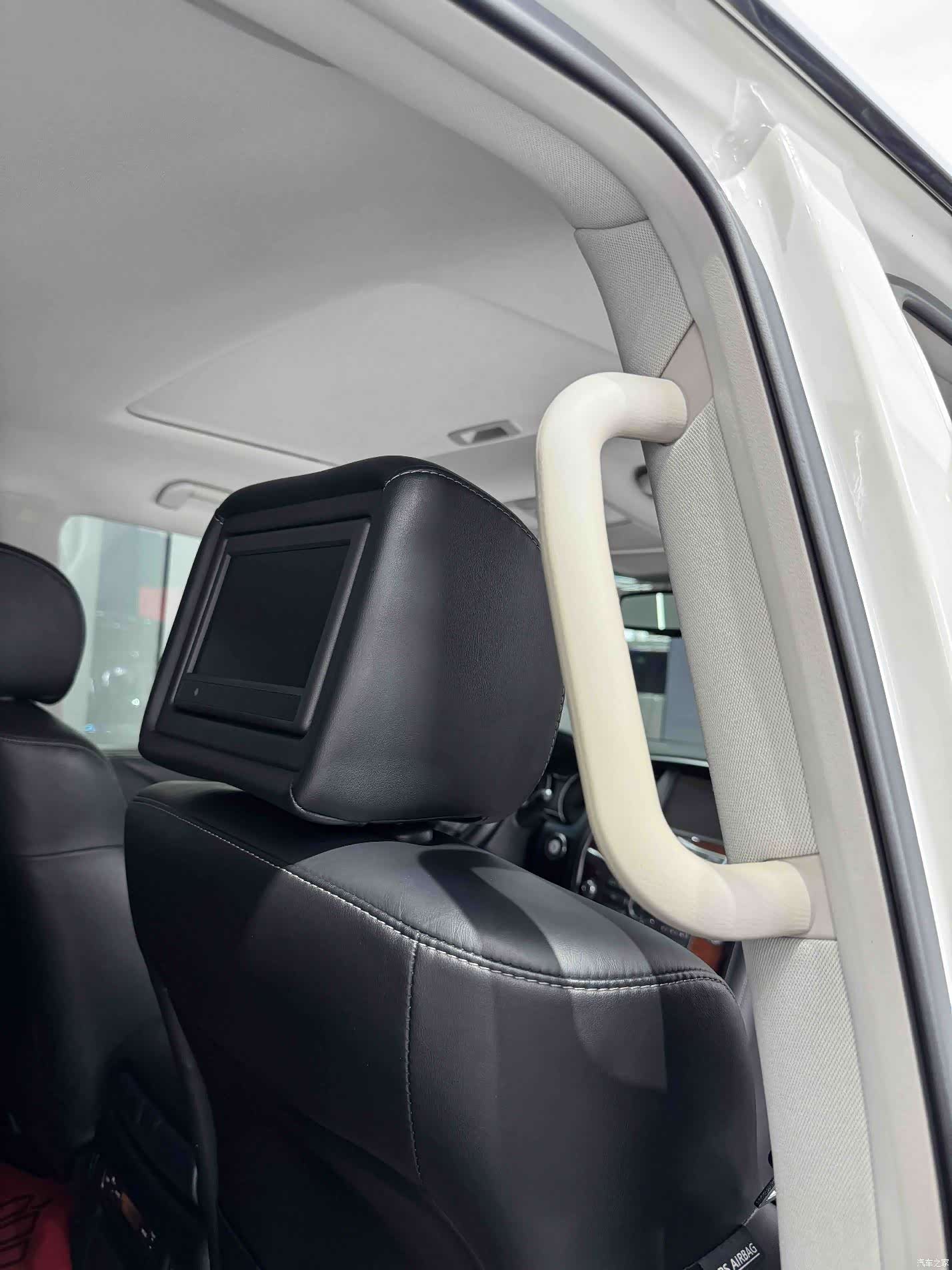 Infiniti QX80, 2019 17