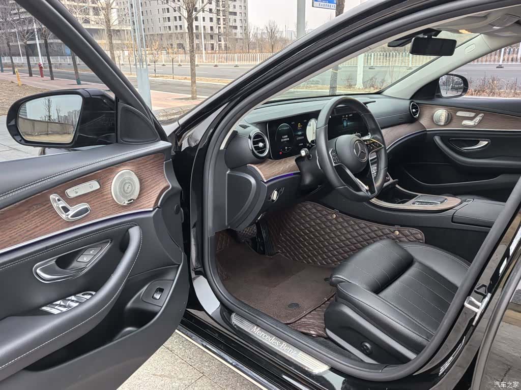 Mercedes-Benz E-Class, 2022 16
