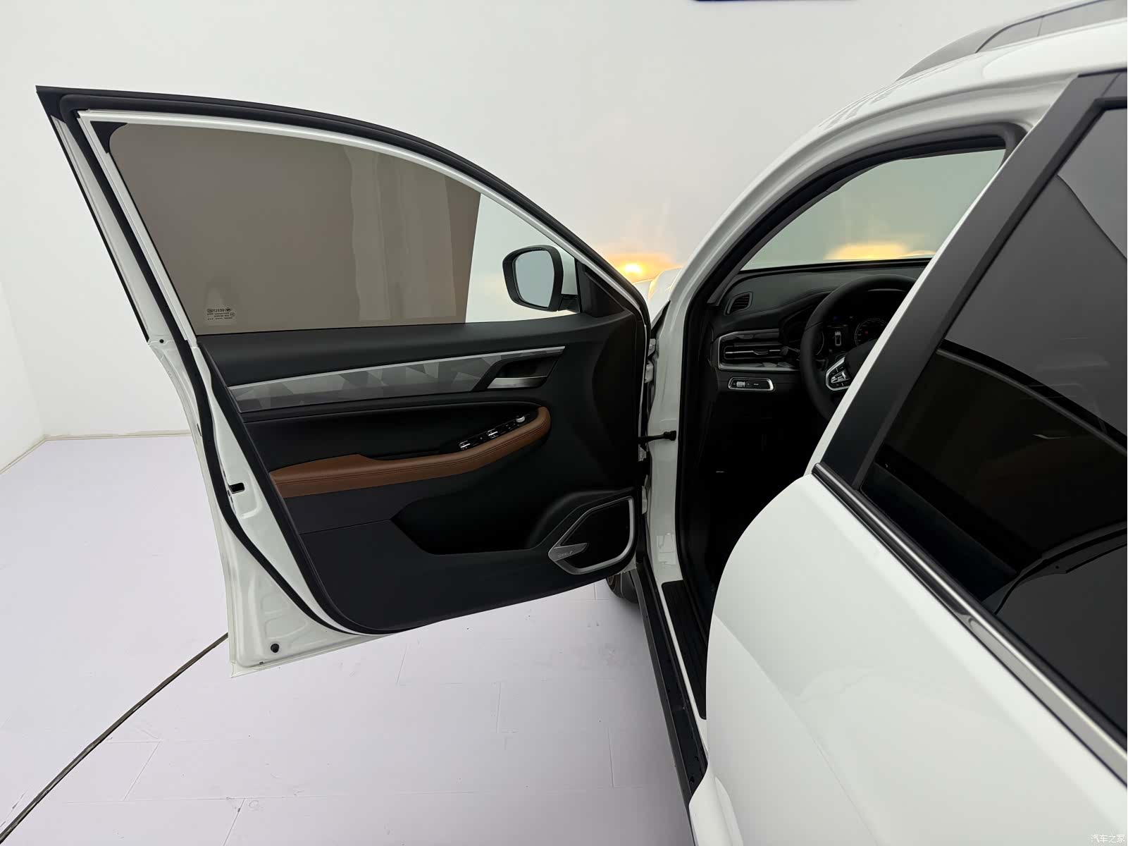 Geely X6, 2022 21