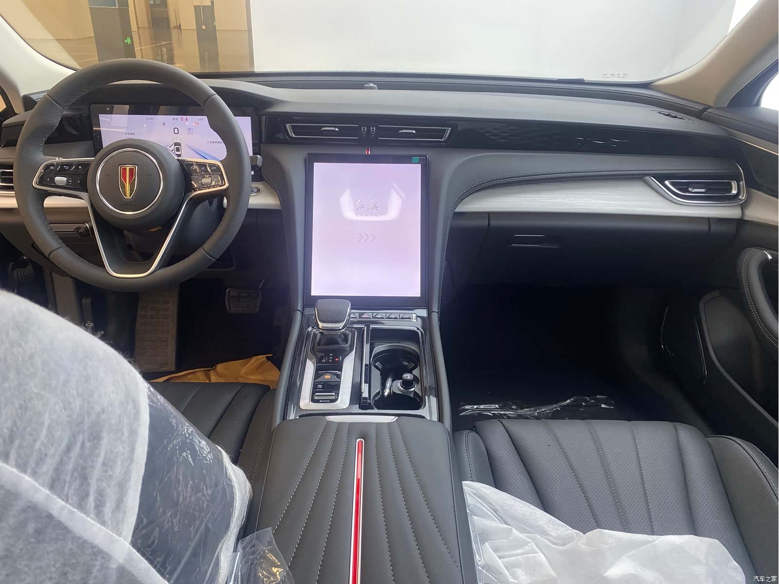 Hongqi H5, 2026 8
