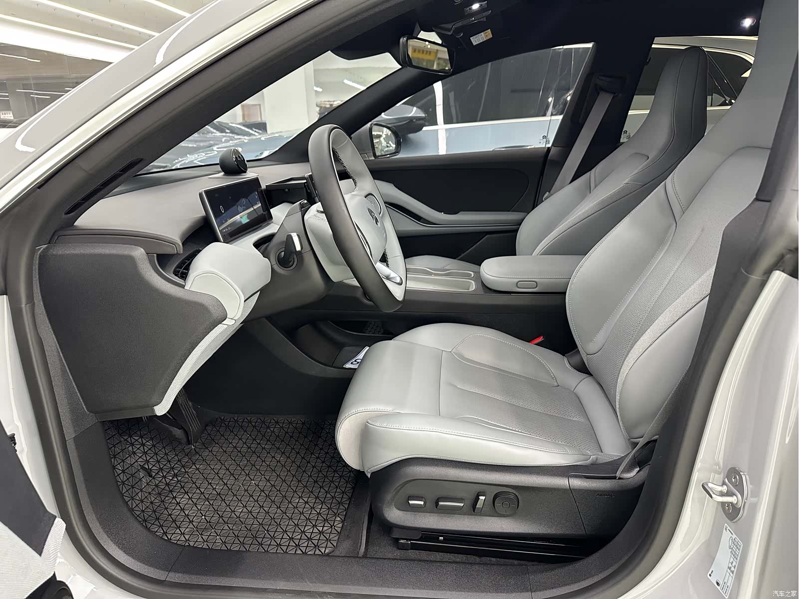 NIO ET5, 2024 6
