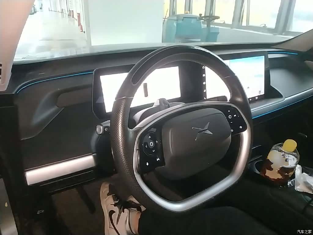 Xpeng P7, 2021 10
