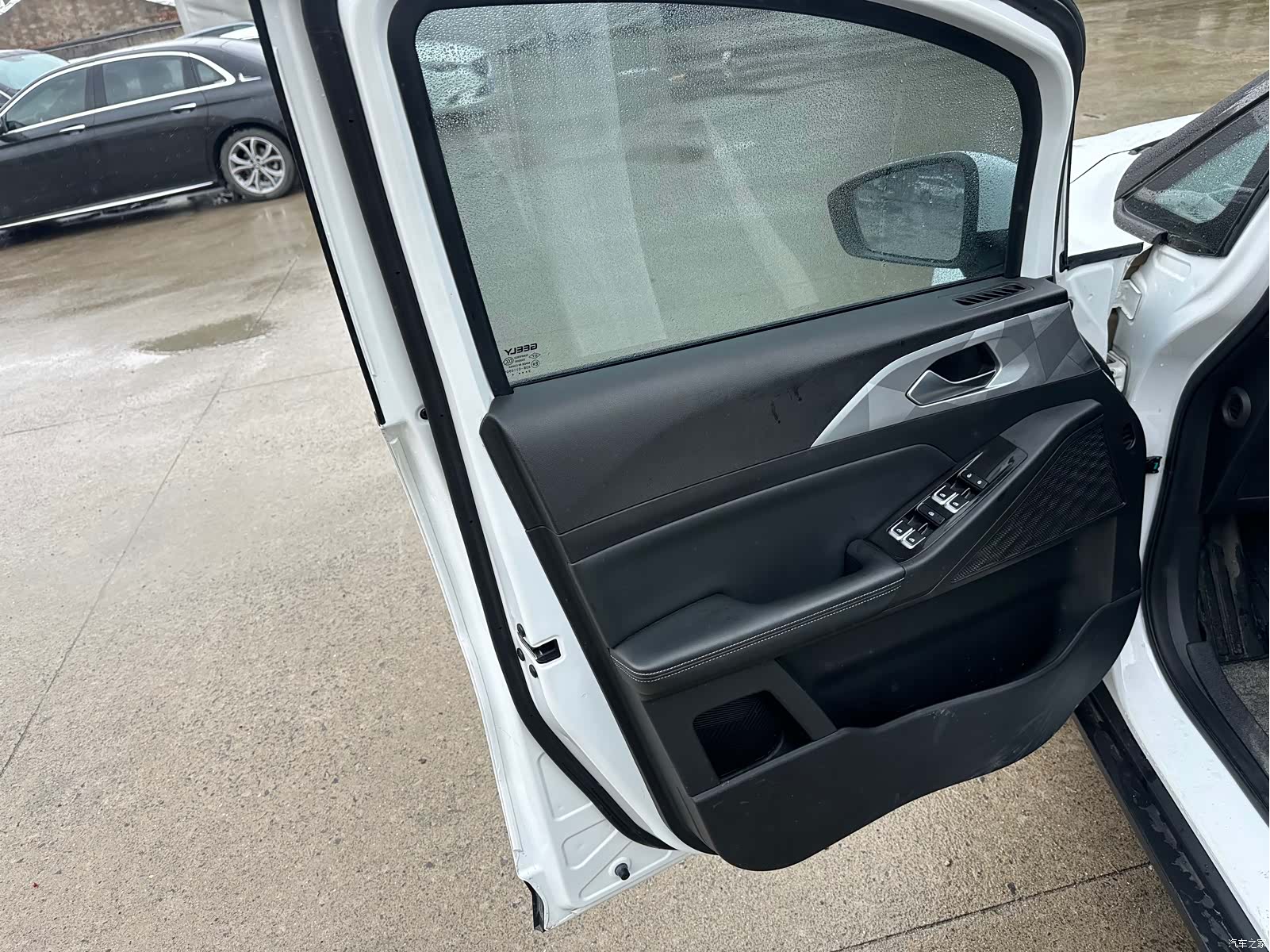 Geely E, 2022 10