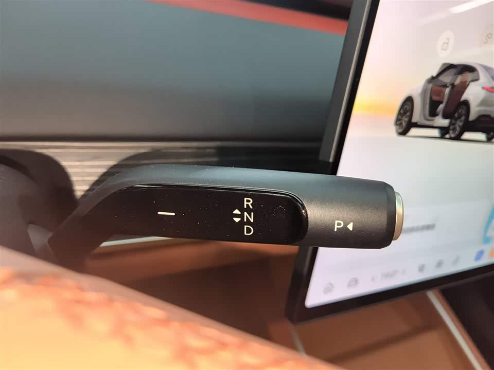 NIO L60