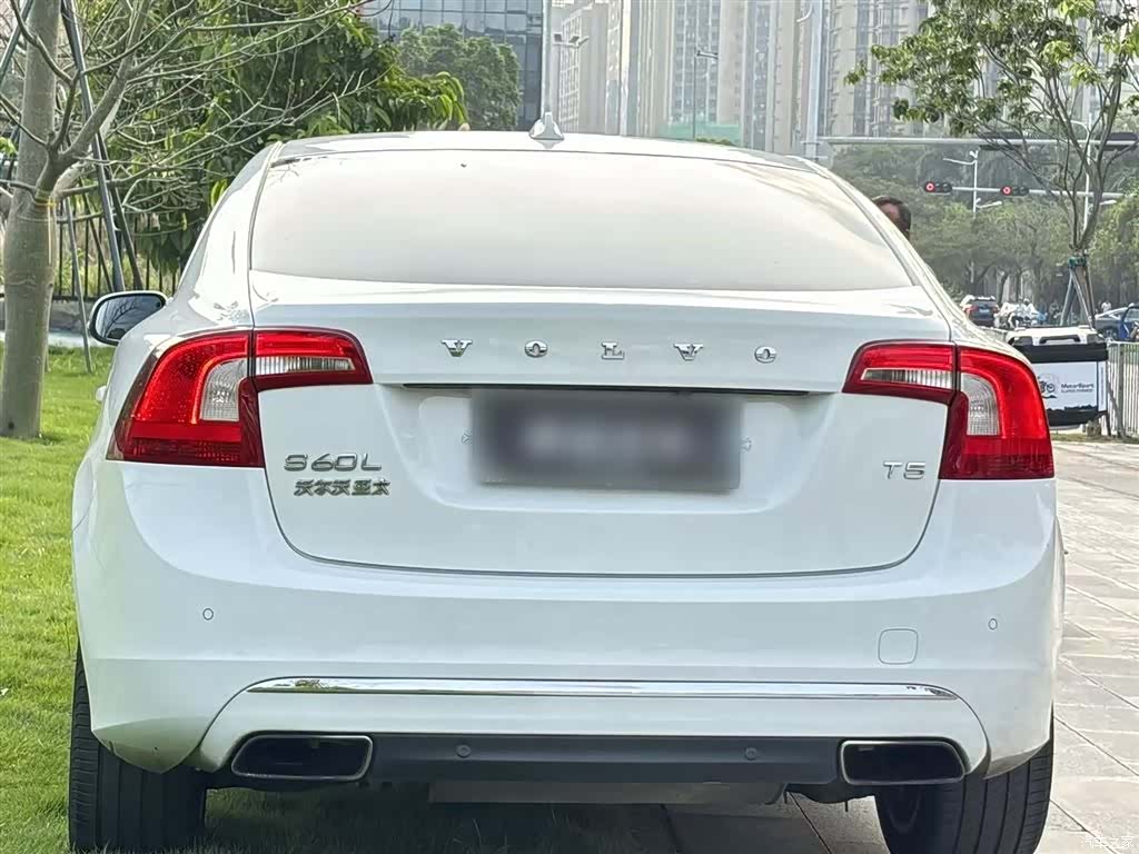 Volvo S60, 2014 8