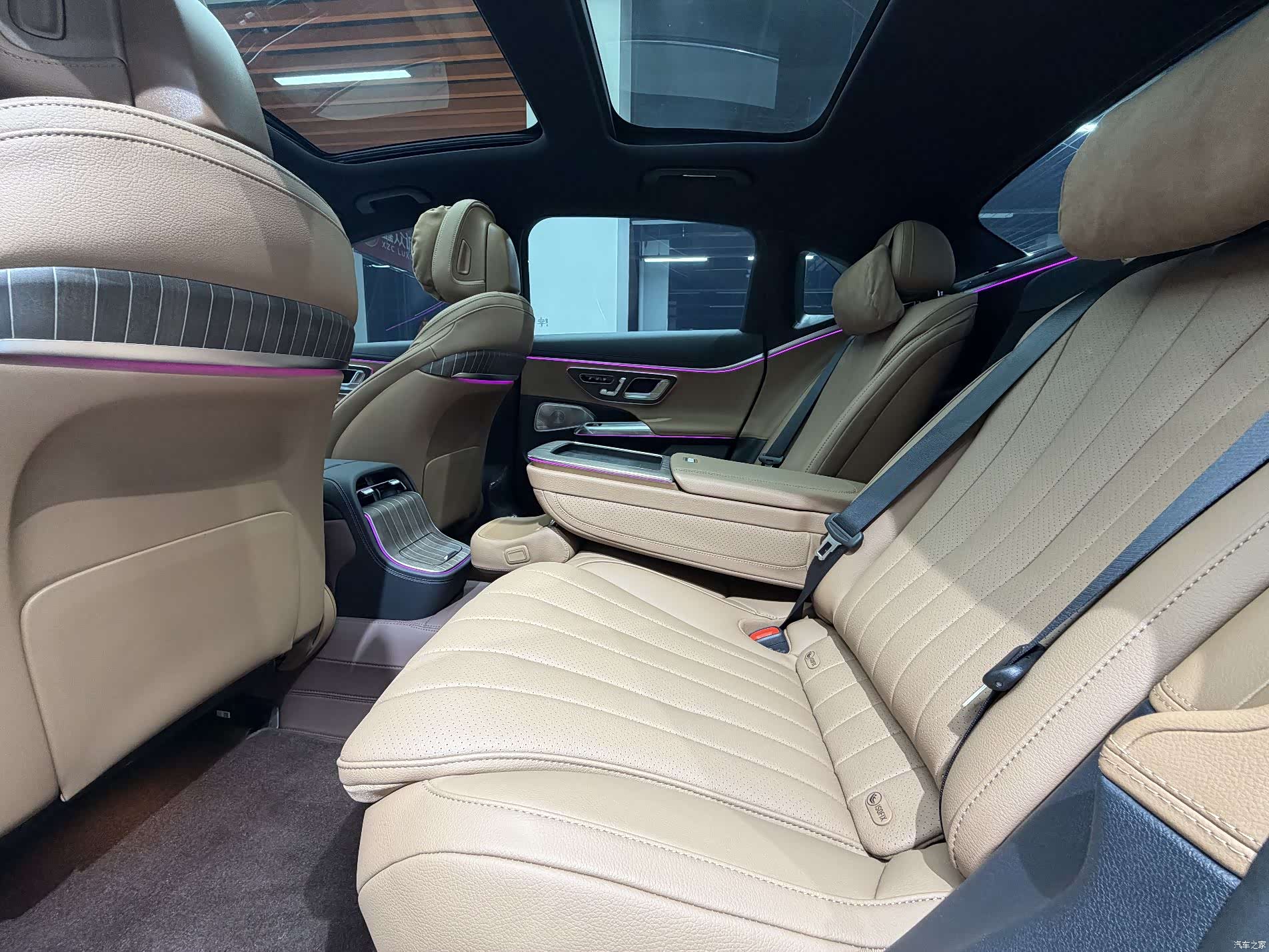 Mercedes-Benz E-Class, 2024 9