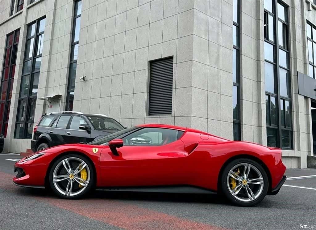 Ferrari 296, 2023 2