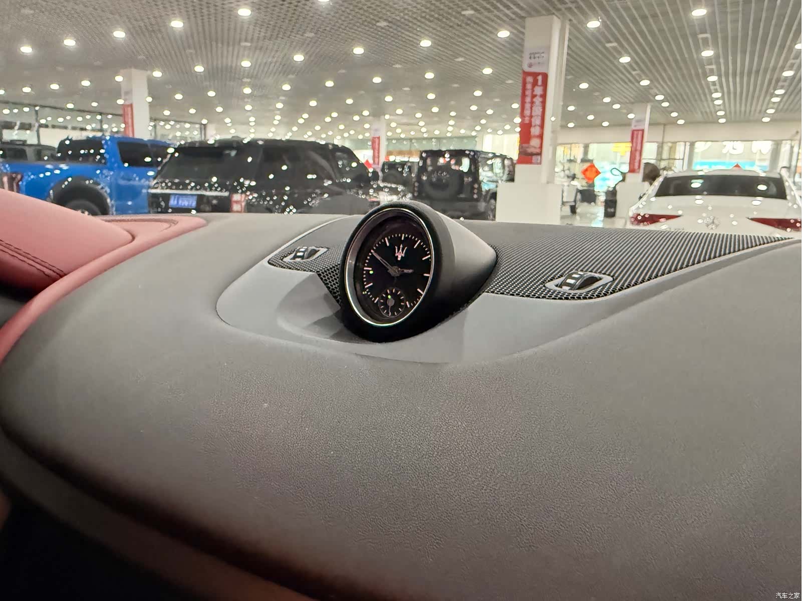 Maserati Levante, 2017 11