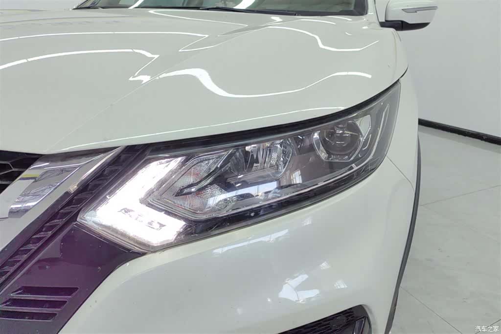 Nissan Qashqai, 2022 все фото