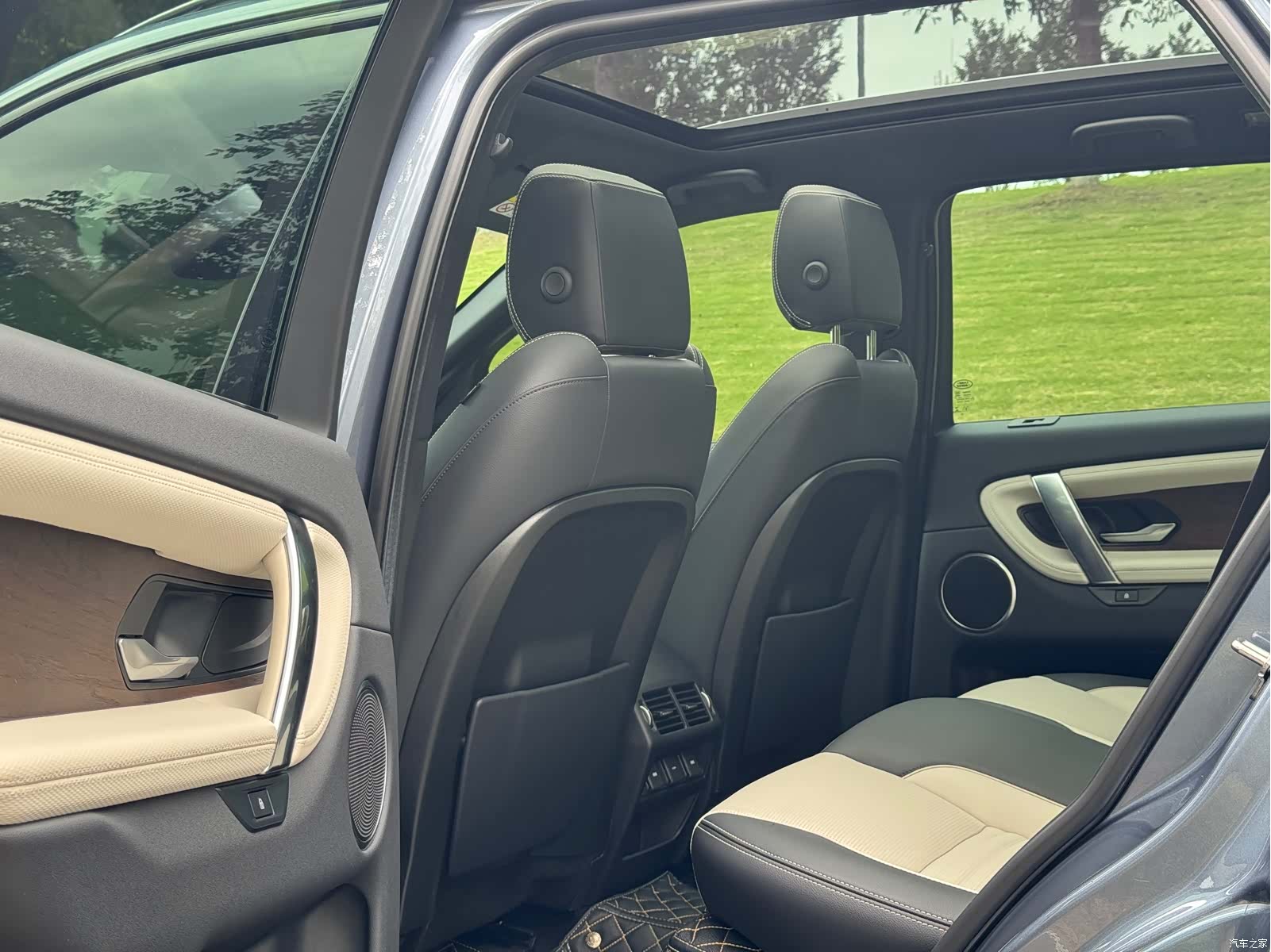 Land Rover Discovery, 2021 10