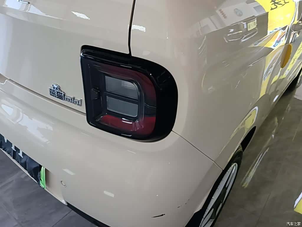Geely Panda, 2025 8