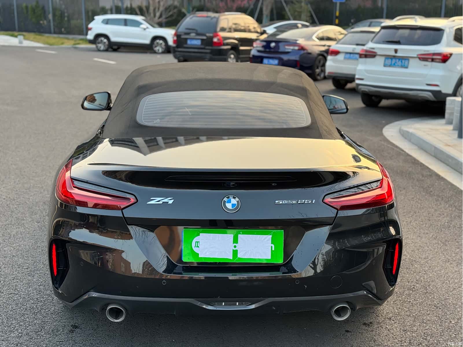 BMW Z4, 2023 все фото