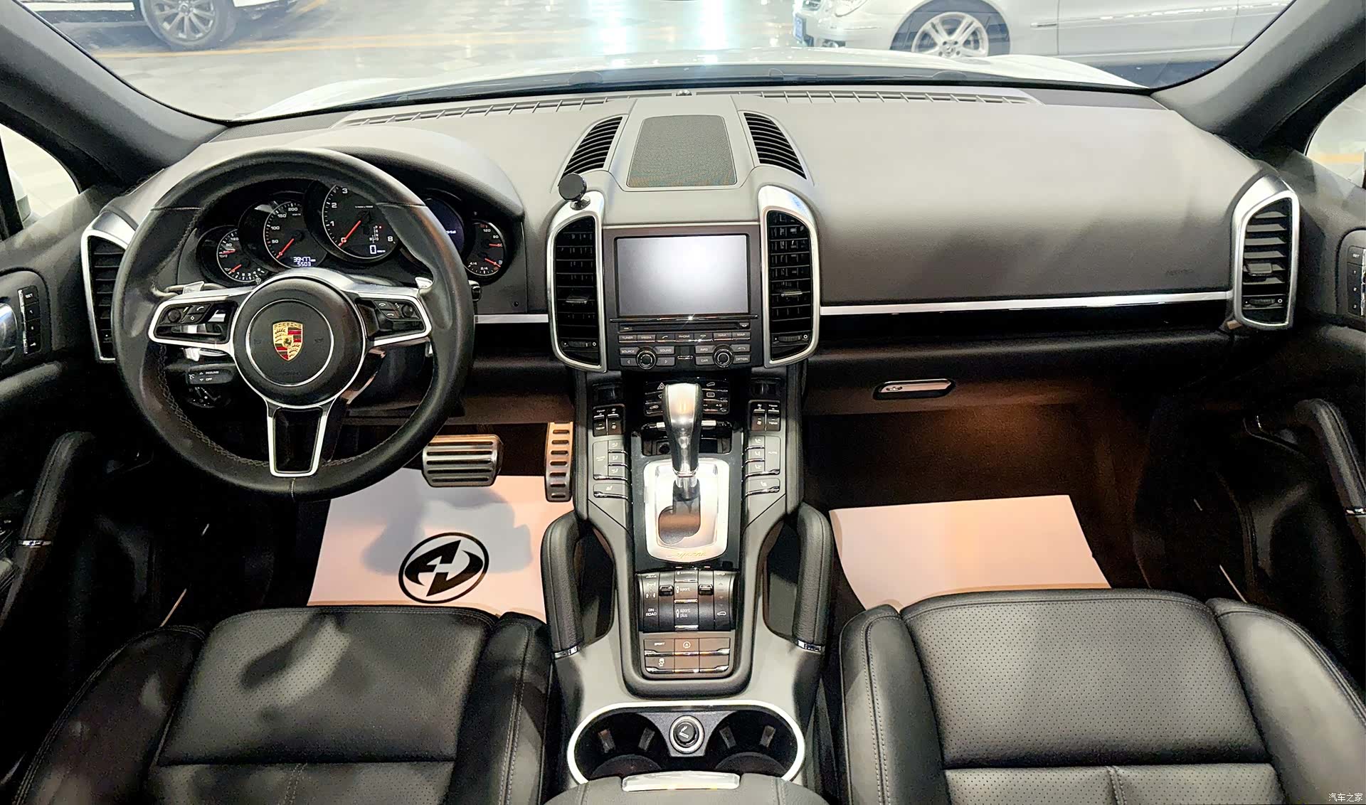 Porsche Cayenne, 2014 все фото