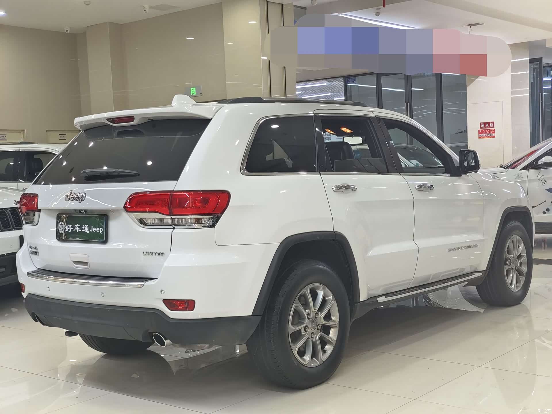 Jeep Grand Cherokee, 2017 16