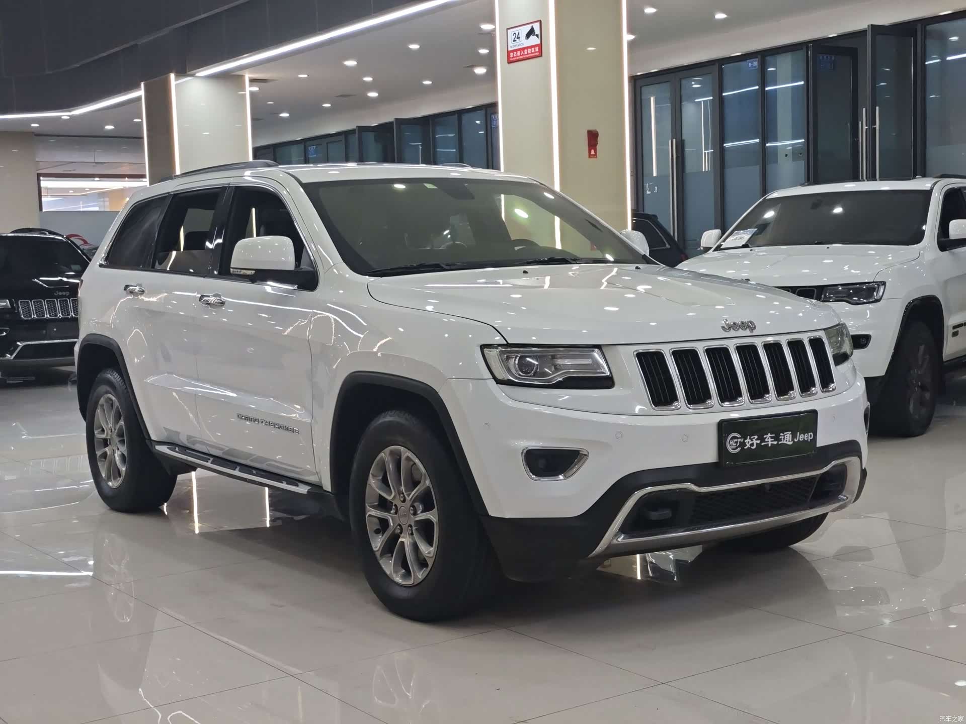 Jeep Grand Cherokee, 2017 3