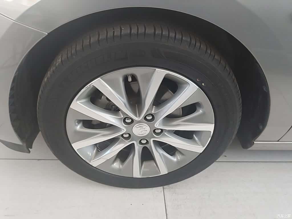 Buick GL6, 2020 23