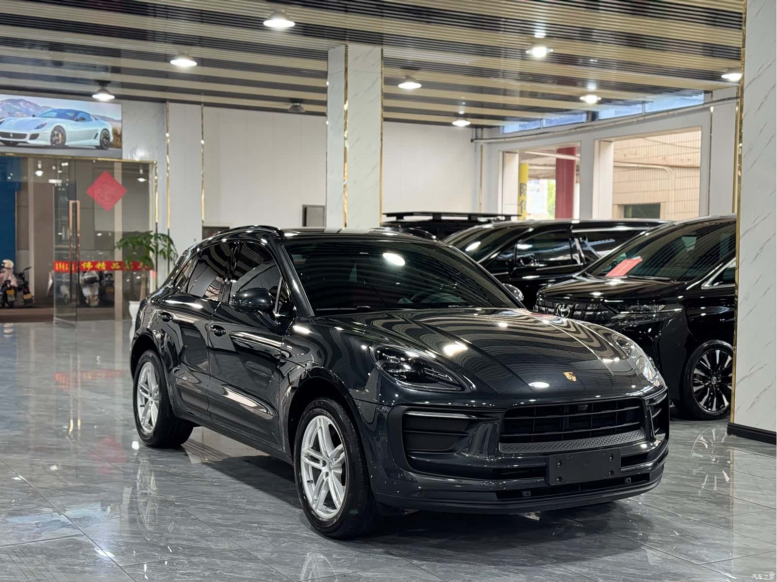 Porsche Macan, 2023 3