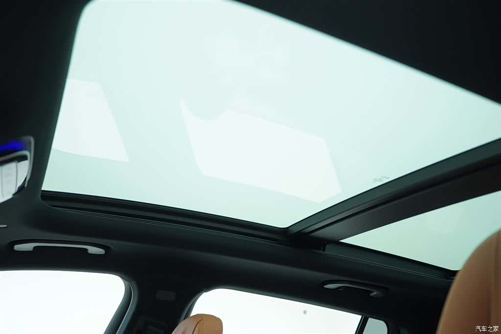 Mercedes-Benz GLC, 2024 11