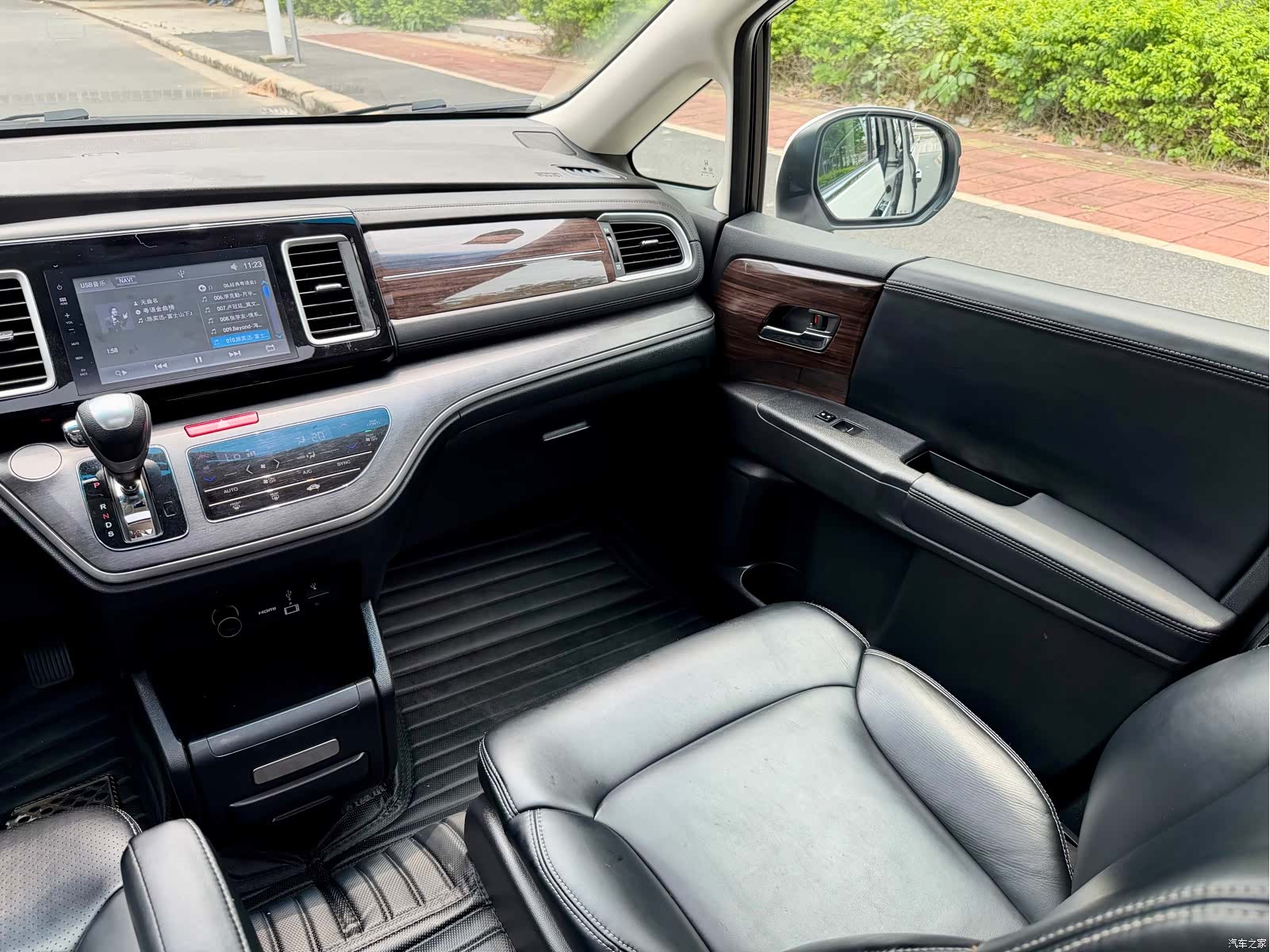 Honda Elysion, 2019 26