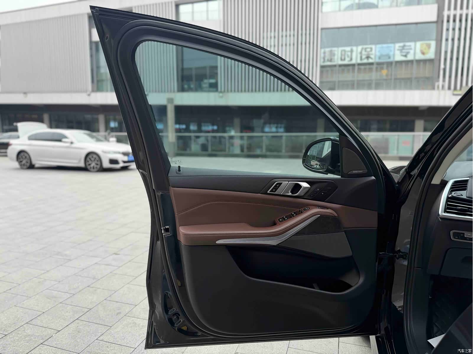 BMW X5, 2021 9