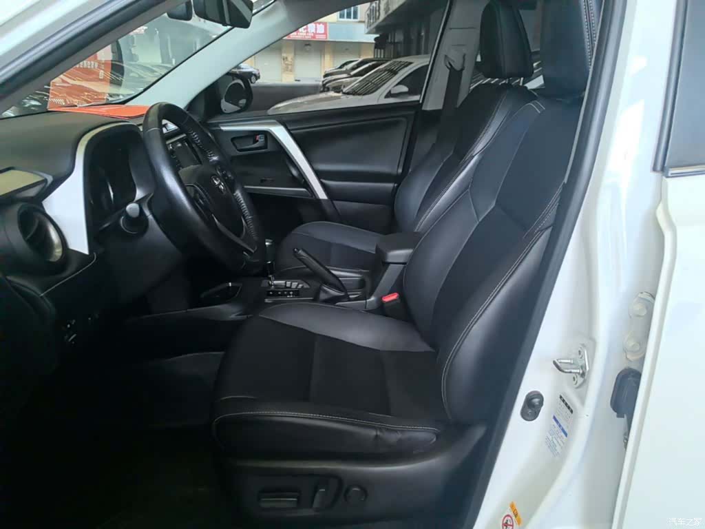 Toyota RAV4, 2017 11