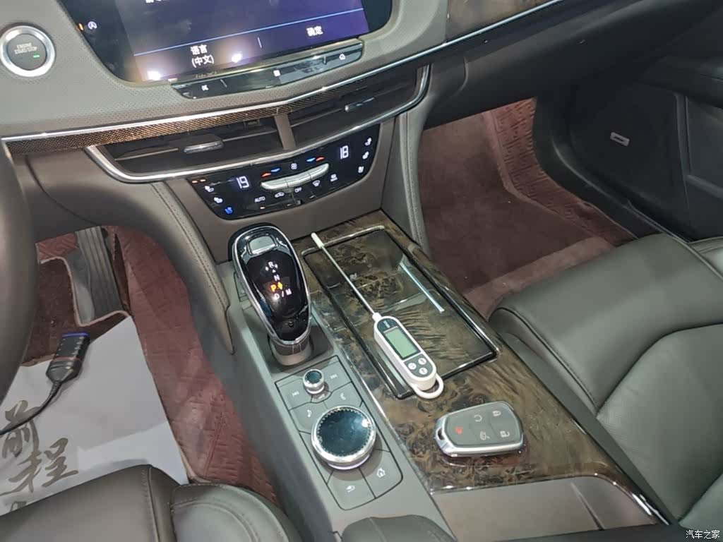 Cadillac CT6, 2023 14