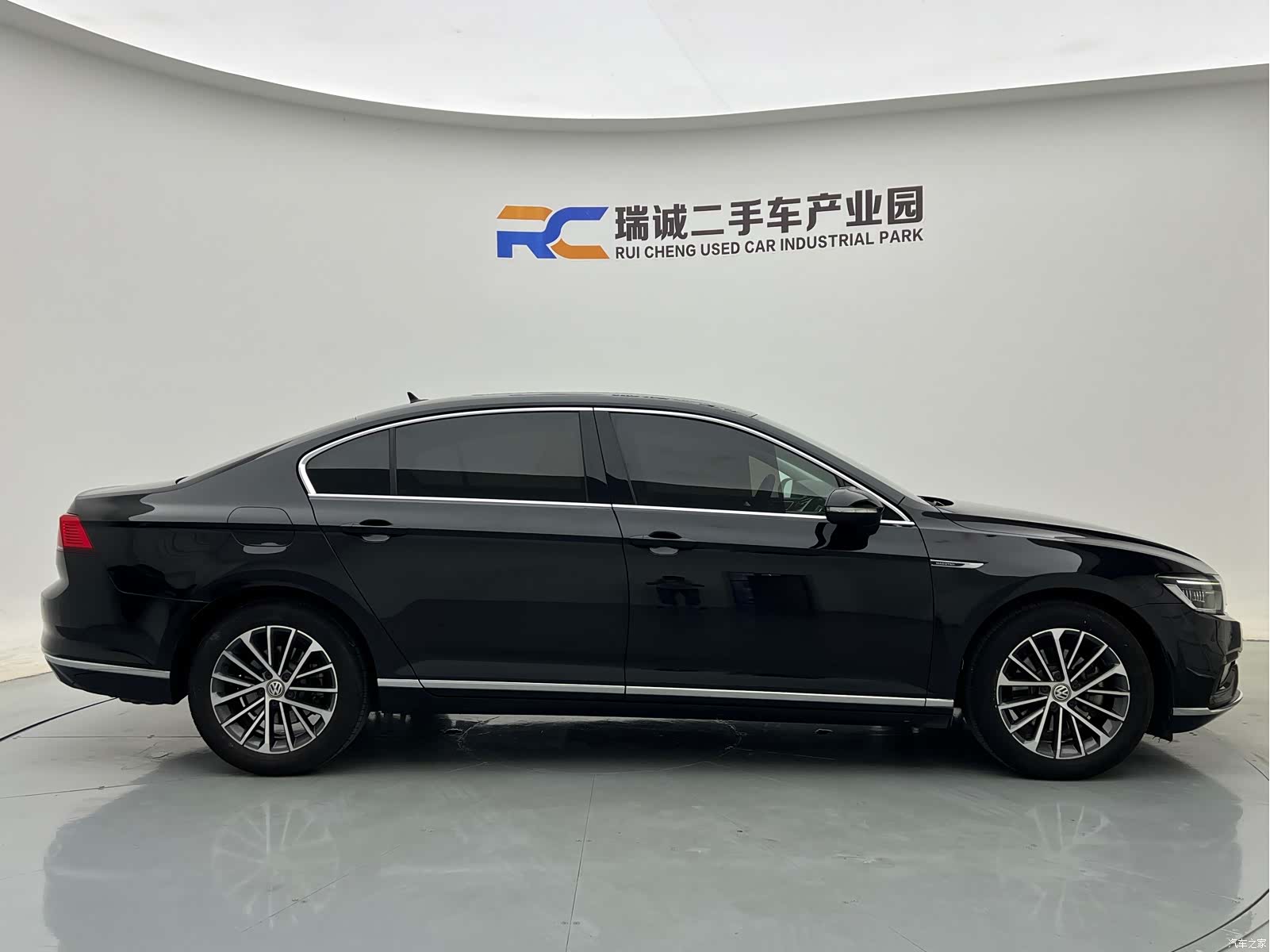 Volkswagen Magotan, 2020 4