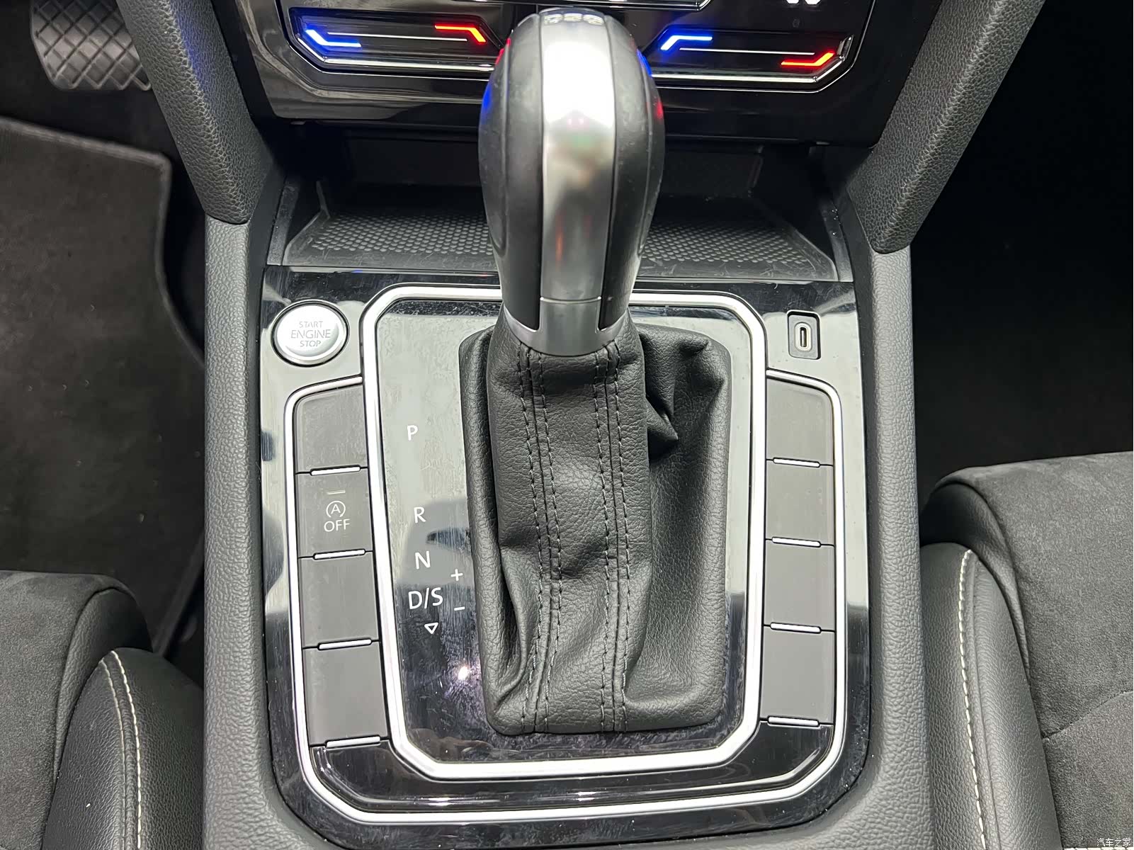 Volkswagen Magotan, 2020 16