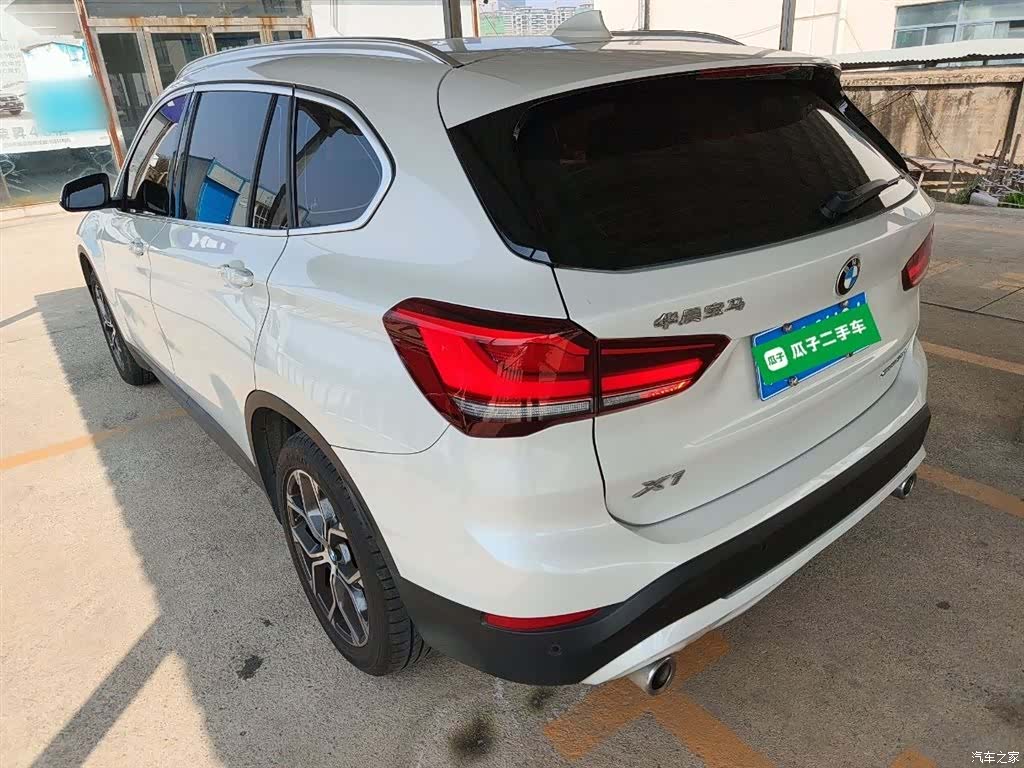 BMW X1, 2020 все фото