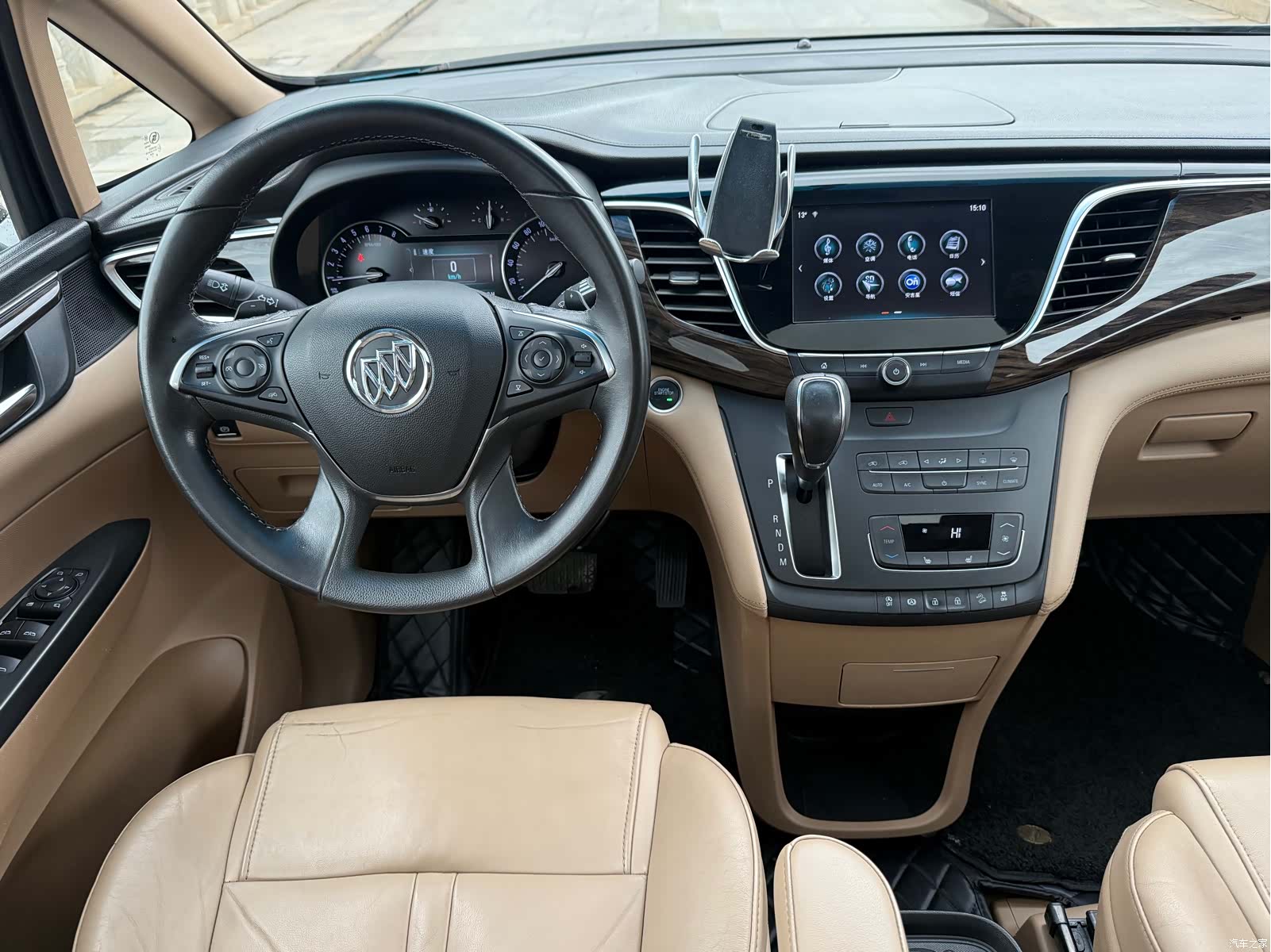 Buick GL8, 2017 10
