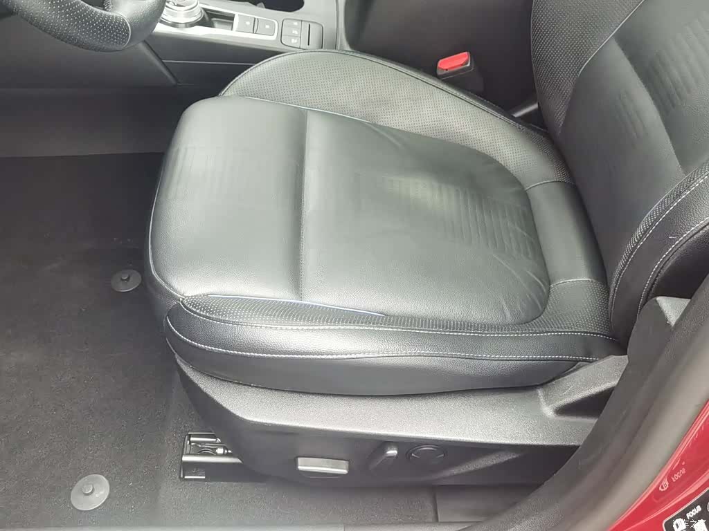 Ford Focus, 2019 20