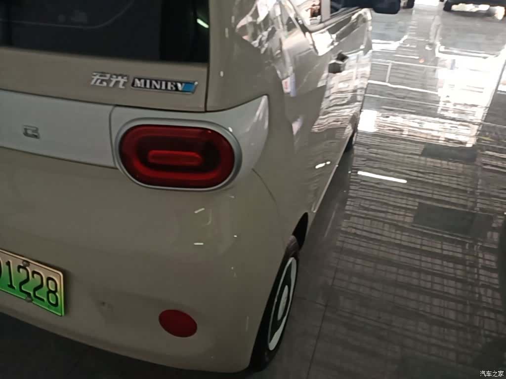 Wuling MINIEV, 2024 8