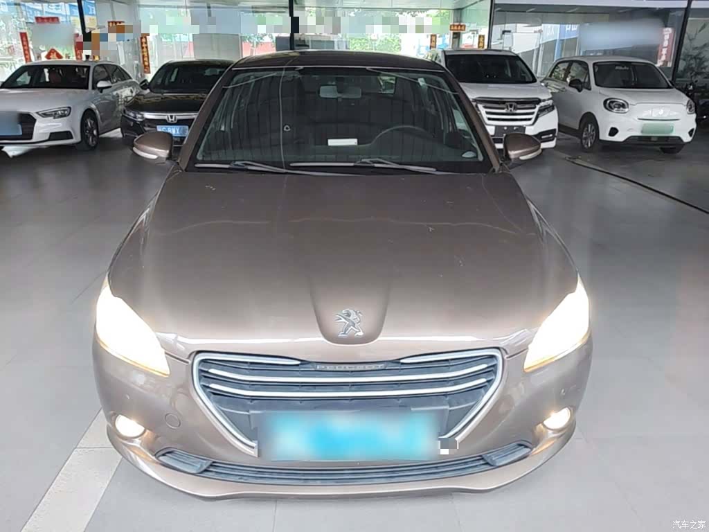 Peugeot 301, 2014 3