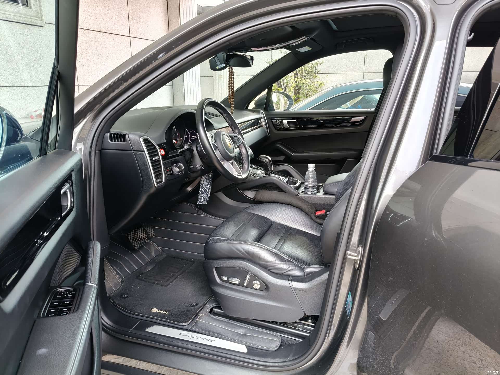 Porsche Cayenne, 2020 все фото