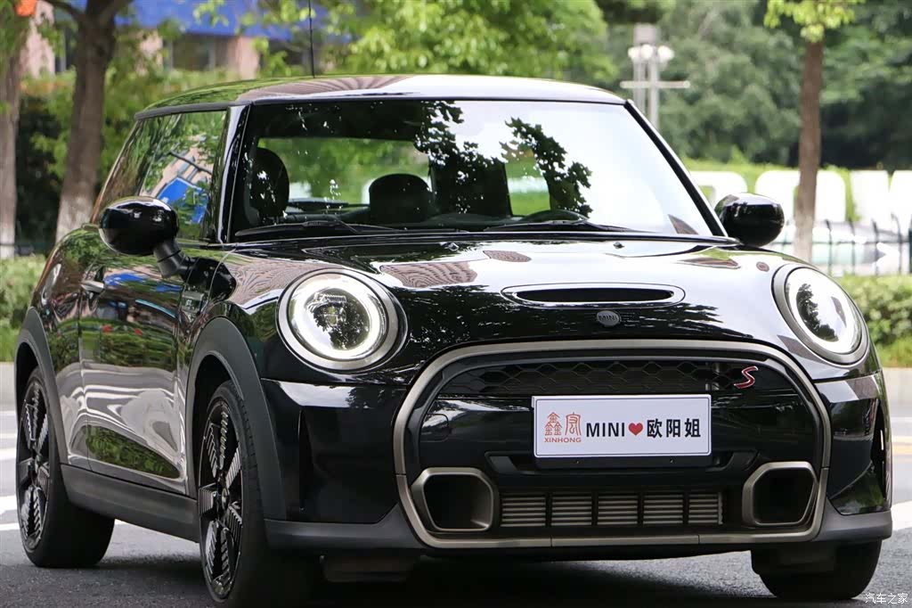 Mini Cooper, 2024 3