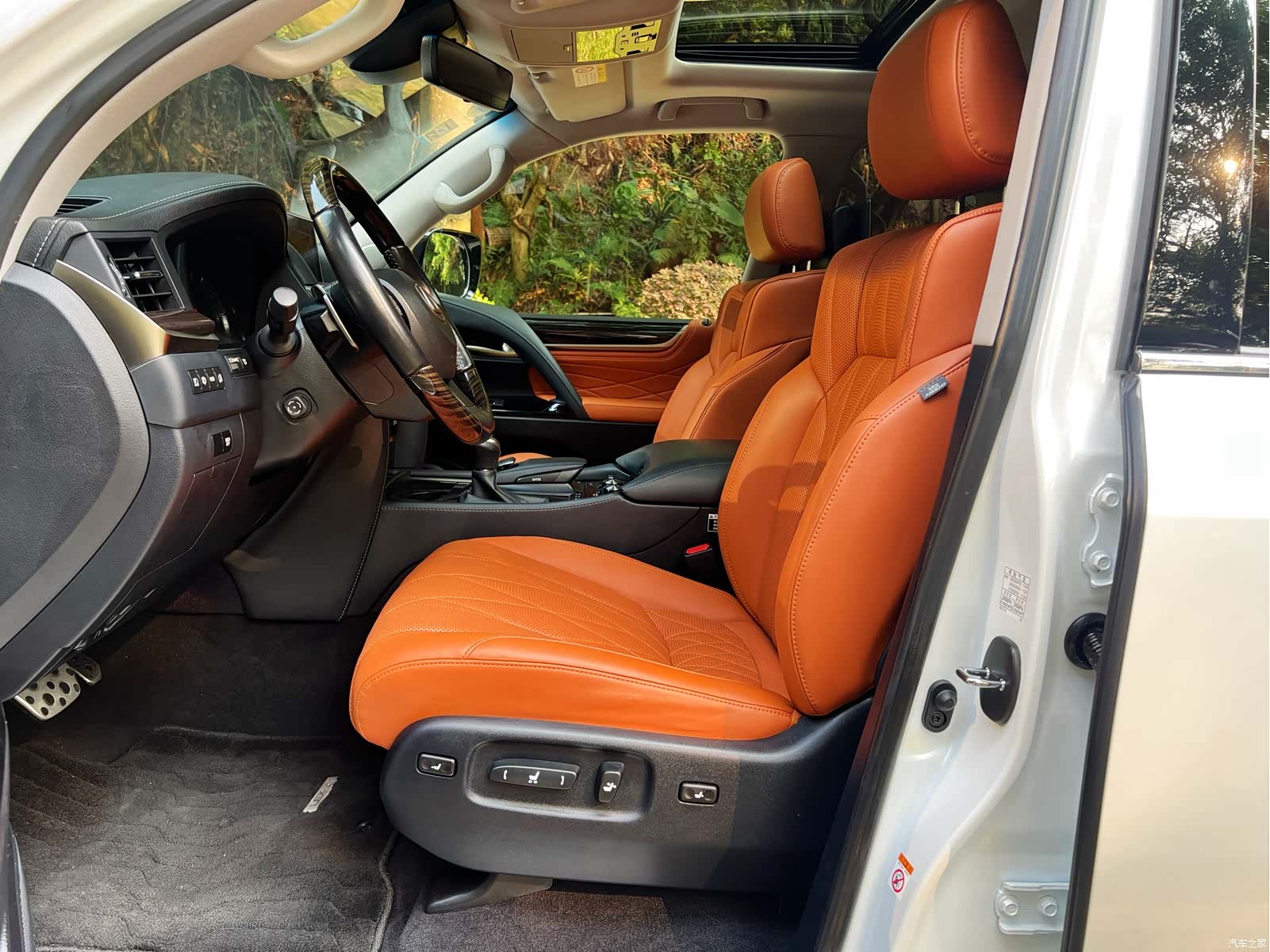 Lexus LX, 2018 10