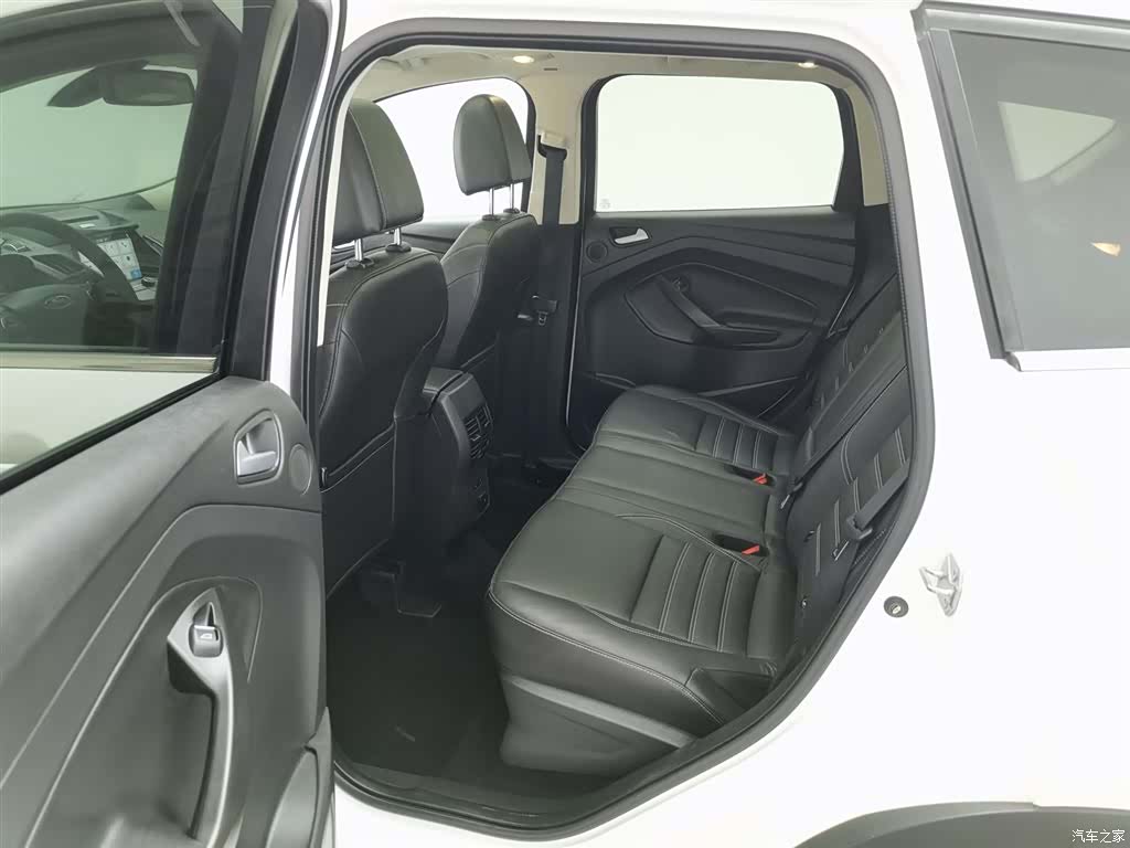 Ford Kuga, 2017 15