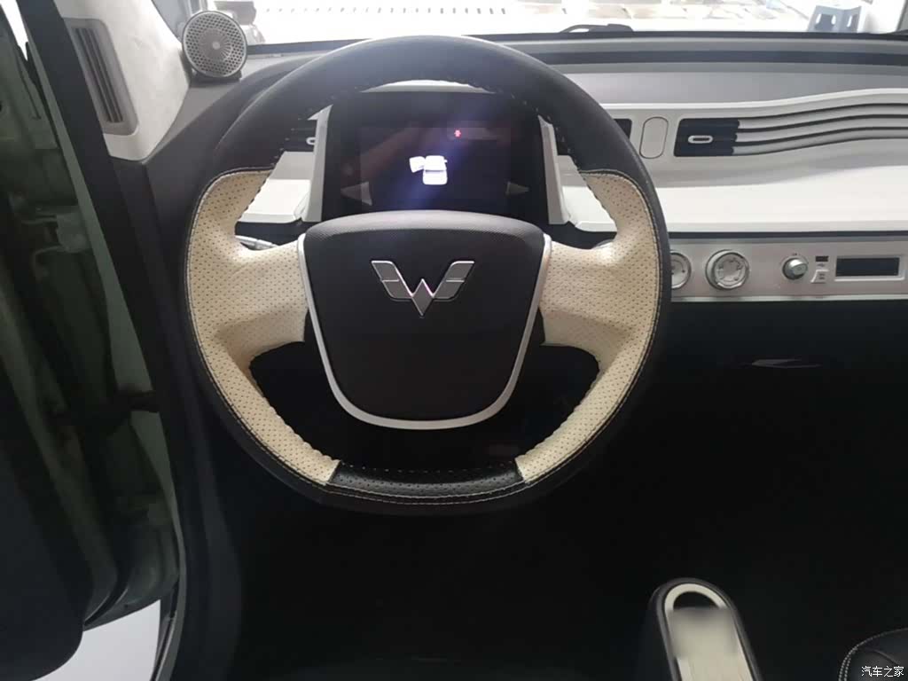 Wuling MINIEV, 2022 11