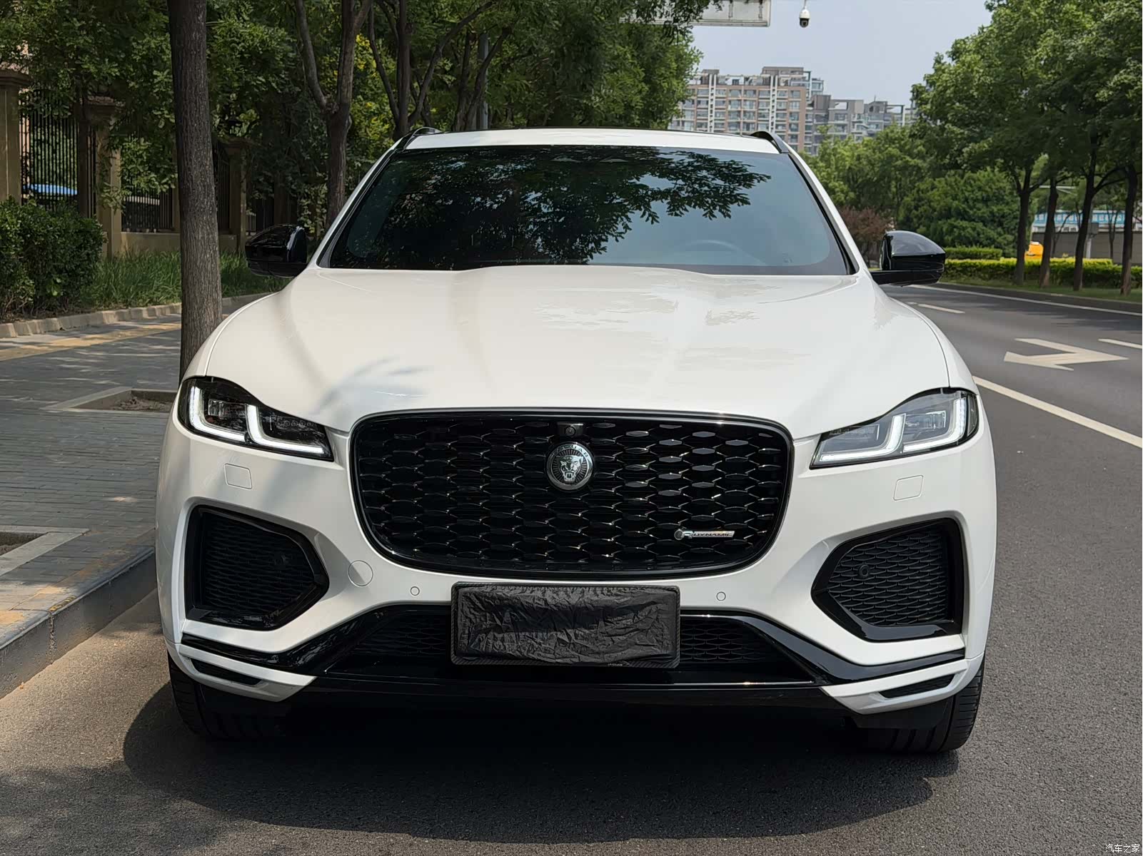 Jaguar F-PACE, 2024 2