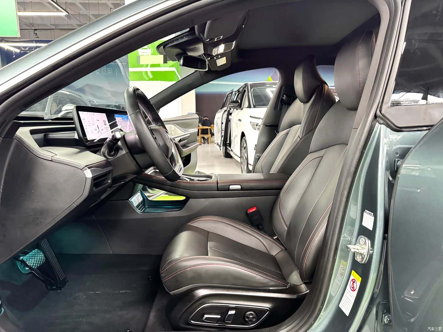 Xpeng P7, 2023 4