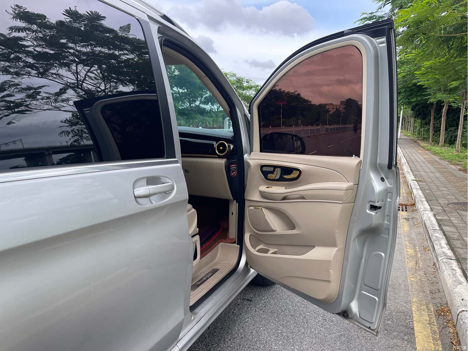 Mercedes-Benz V-Class, 2017 11