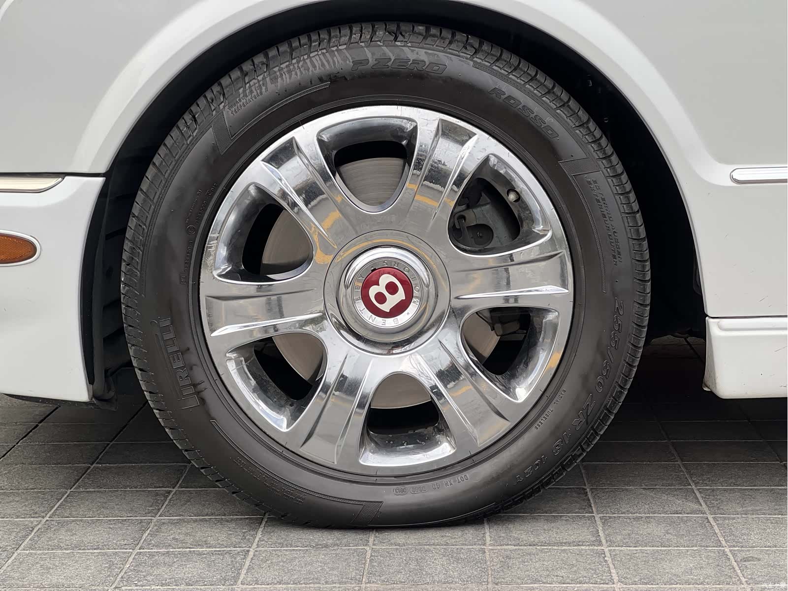 Bentley R, 2006 8